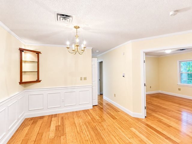 400 Brookside F, Andover, MA 01810