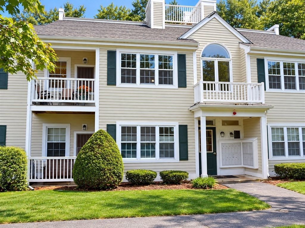 400 Brookside F, Andover, MA 01810