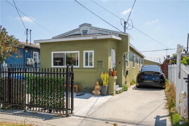 3432 Arlington, Los Angeles, CA 90018