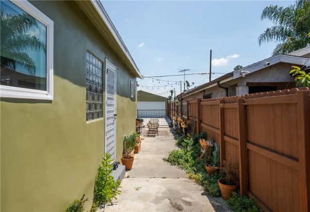 3432 Arlington, Los Angeles, CA 90018