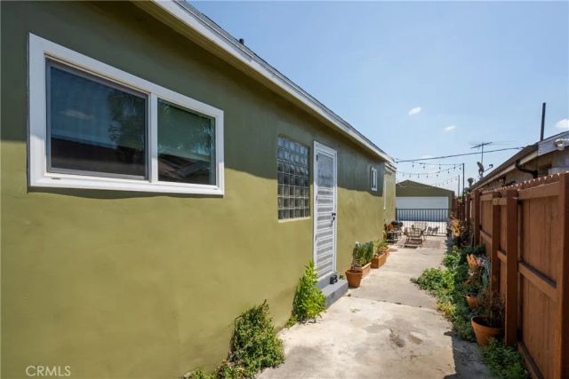 3432 Arlington, Los Angeles, CA 90018