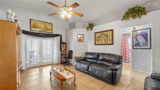 291 PINE ARBOR DRIVE, Orlando, FL 32825