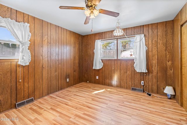 1109 St Jude Drive, Rotterdam, NY 12303