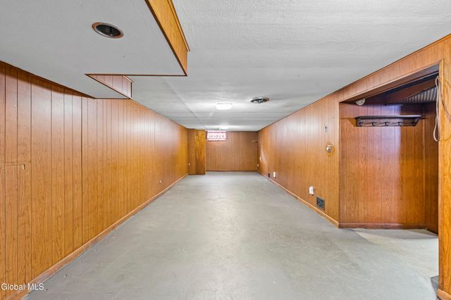 1109 St Jude Drive, Rotterdam, NY 12303