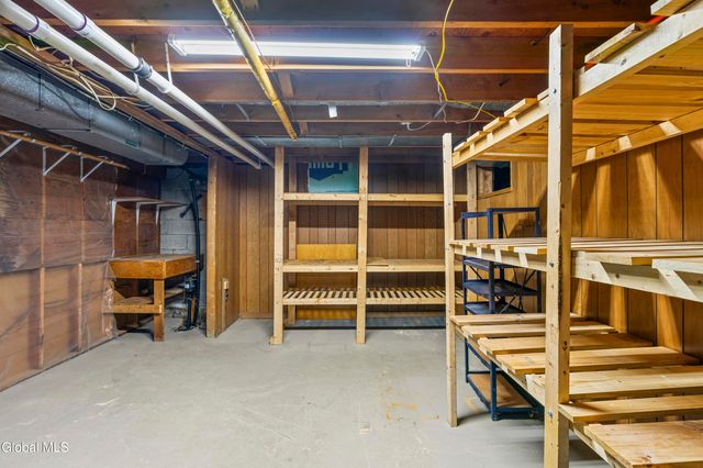 1109 St Jude Drive, Rotterdam, NY 12303