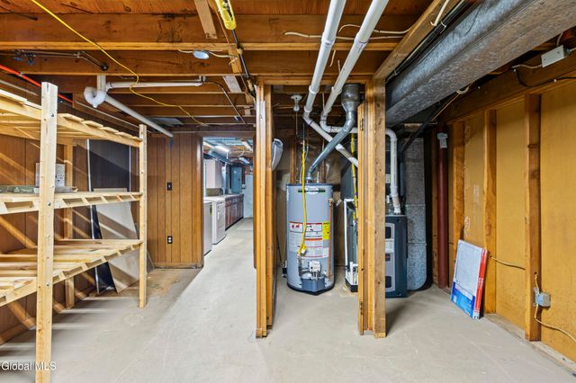 1109 St Jude Drive, Rotterdam, NY 12303