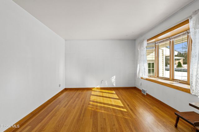 1109 St Jude Drive, Rotterdam, NY 12303