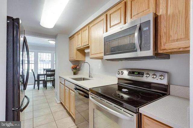 5861 KARA PL, Burke, VA 22015