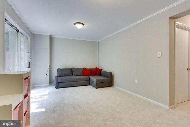 5861 KARA PL, Burke, VA 22015