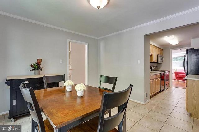 5861 KARA PL, Burke, VA 22015