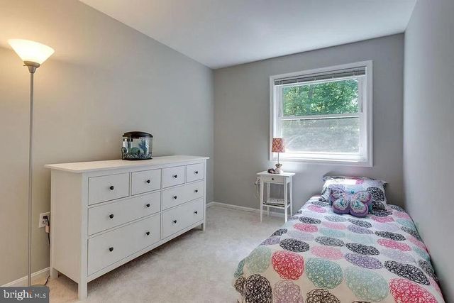5861 KARA PL, Burke, VA 22015