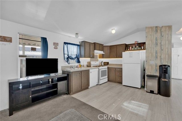 2494 W Main 48, Barstow, CA 92311