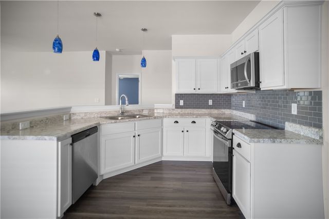 829 S Katlyn Drive, Siloam Springs, AR 72761