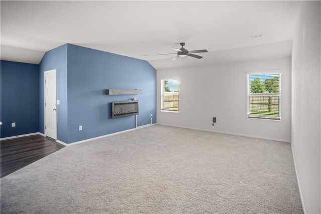 829 S Katlyn Drive, Siloam Springs, AR 72761