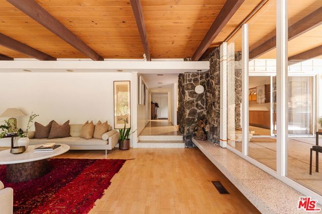 3493 Valley Meadow Road, Sherman Oaks, CA 91403