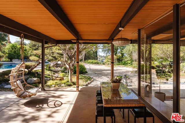 3493 Valley Meadow Road, Sherman Oaks, CA 91403