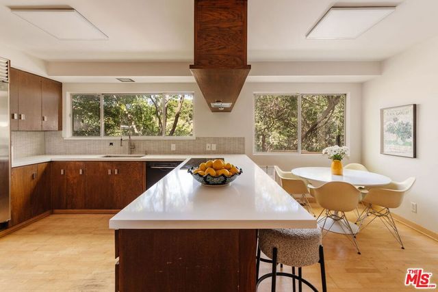 3493 Valley Meadow Road, Sherman Oaks, CA 91403