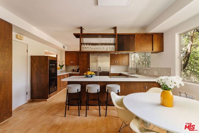 3493 Valley Meadow Road, Sherman Oaks, CA 91403