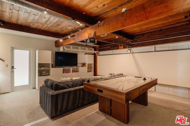 3493 Valley Meadow Road, Sherman Oaks, CA 91403