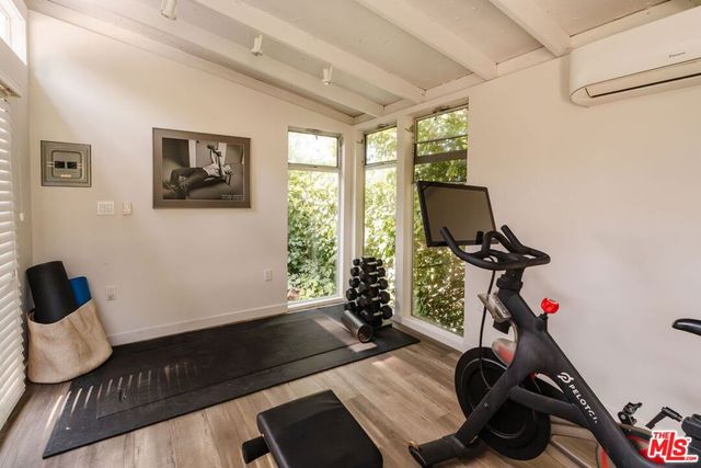 3493 Valley Meadow Road, Sherman Oaks, CA 91403