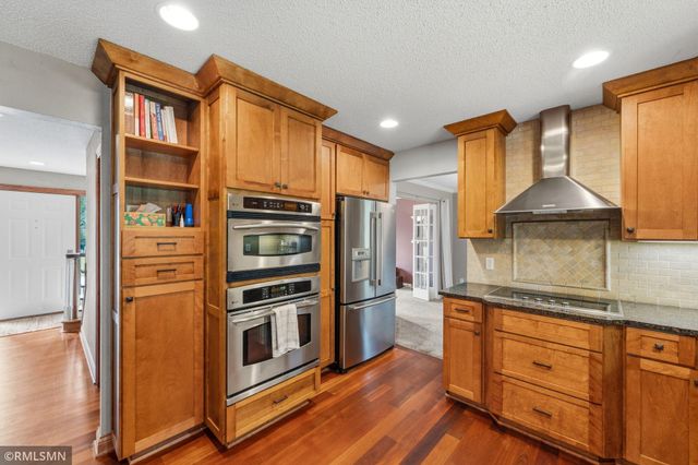 6459 Craig Drive, Eden Prairie, MN 55346
