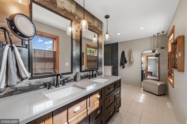 6459 Craig Drive, Eden Prairie, MN 55346