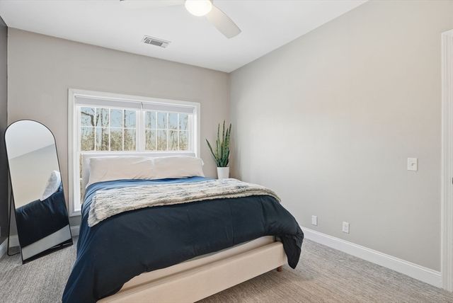 55 Bradford Commons Ln 55, Braintree, MA 02184