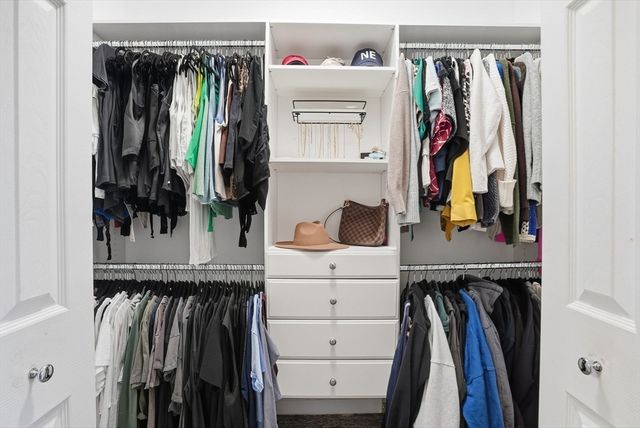 55 Bradford Commons Ln 55, Braintree, MA 02184