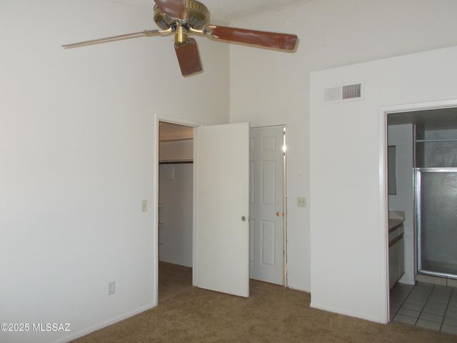 1674 W Park Wood Lane, Tucson, AZ 85746
