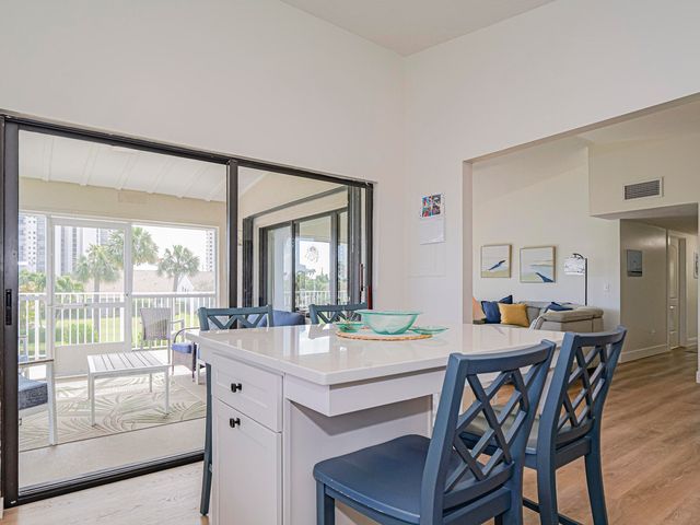 3206 S Lakeview Circle 1206, Hutchinson Island, FL 34949