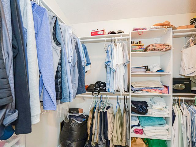 3206 S Lakeview Circle 1206, Hutchinson Island, FL 34949