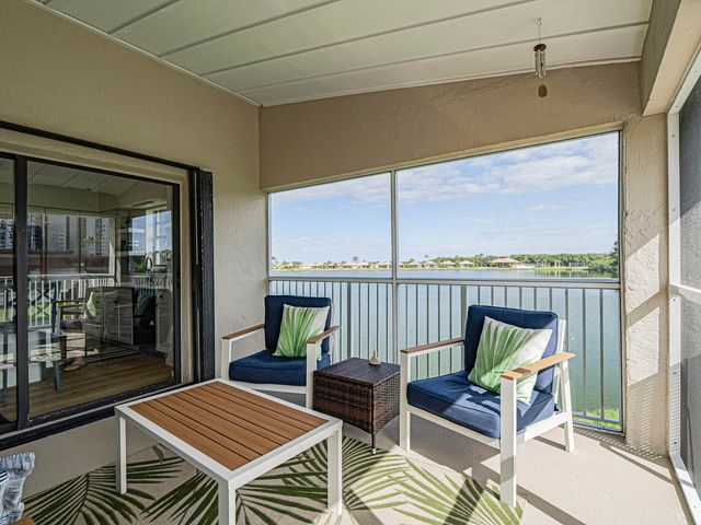 3206 S Lakeview Circle 1206, Hutchinson Island, FL 34949