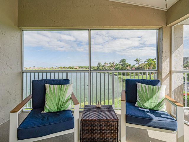 3206 S Lakeview Circle 1206, Hutchinson Island, FL 34949