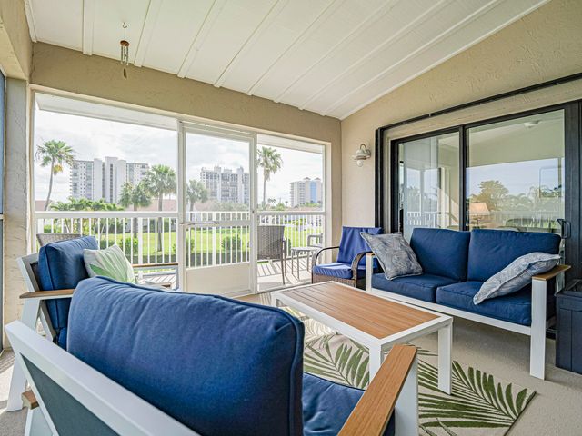 3206 S Lakeview Circle 1206, Hutchinson Island, FL 34949