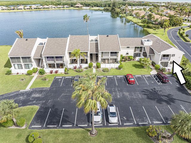 3206 S Lakeview Circle 1206, Hutchinson Island, FL 34949