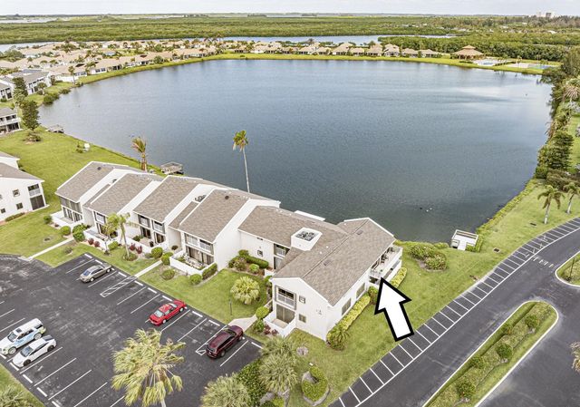 3206 S Lakeview Circle 1206, Hutchinson Island, FL 34949