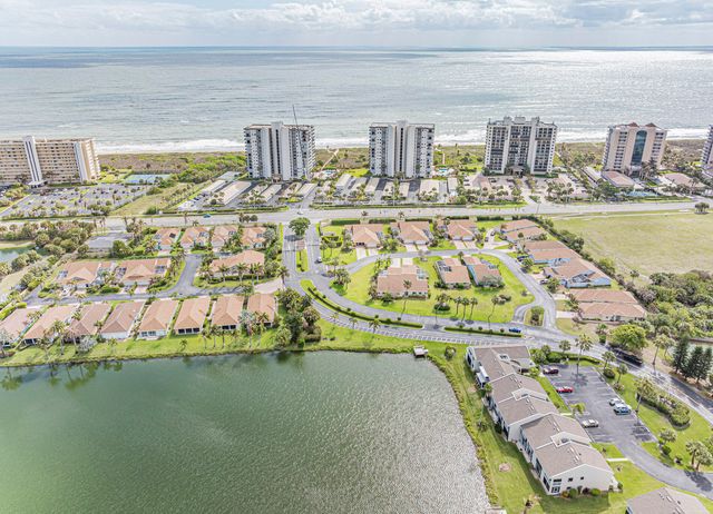 3206 S Lakeview Circle 1206, Hutchinson Island, FL 34949