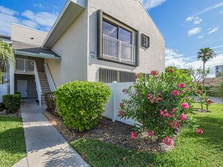 3206 S Lakeview Circle 1206, Hutchinson Island, FL 34949