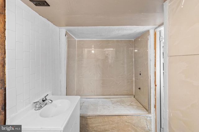 7009 KINDRED ST, Philadelphia, PA 19149