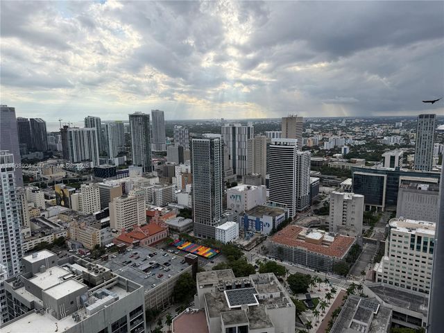 398 NE 5th St 4516, Miami, FL 33132