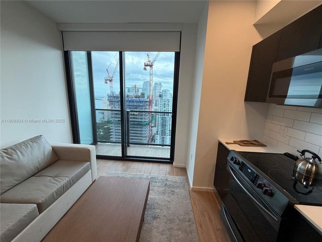 398 NE 5th St 4516, Miami, FL 33132