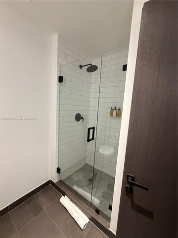 398 NE 5th St 4516, Miami, FL 33132