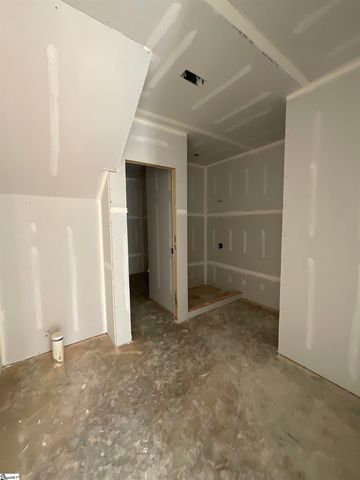 900 Cedarleaf Way, Simpsonville, SC 29681