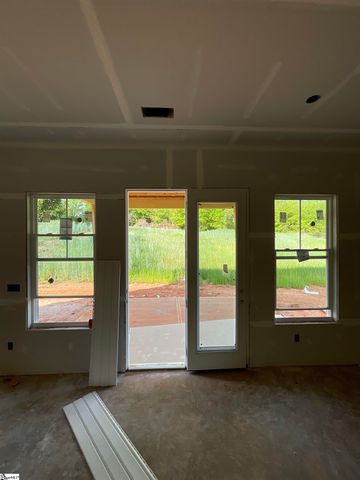900 Cedarleaf Way, Simpsonville, SC 29681