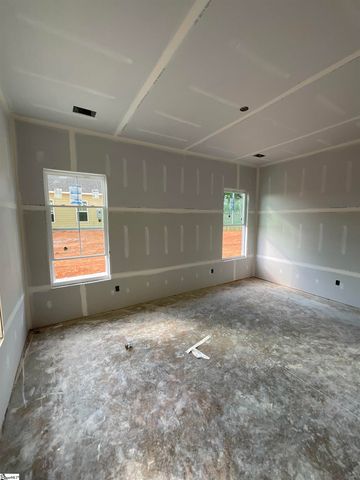900 Cedarleaf Way, Simpsonville, SC 29681