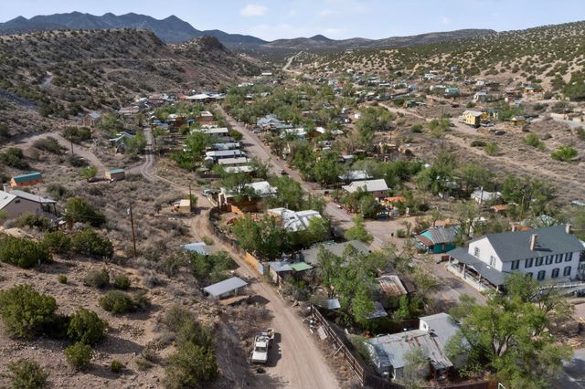 2882 NM 14, Cerrillos, NM 87010