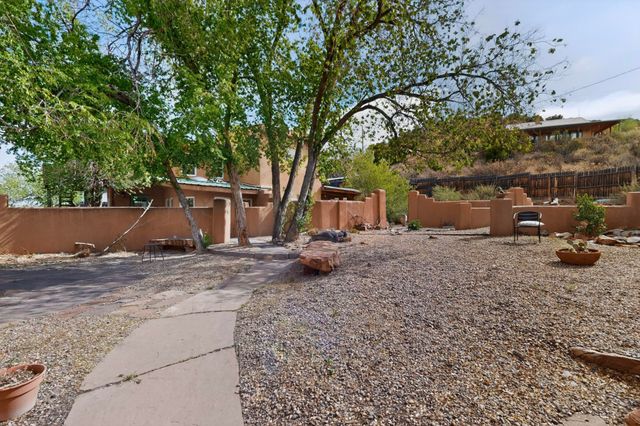 2882 NM 14, Cerrillos, NM 87010