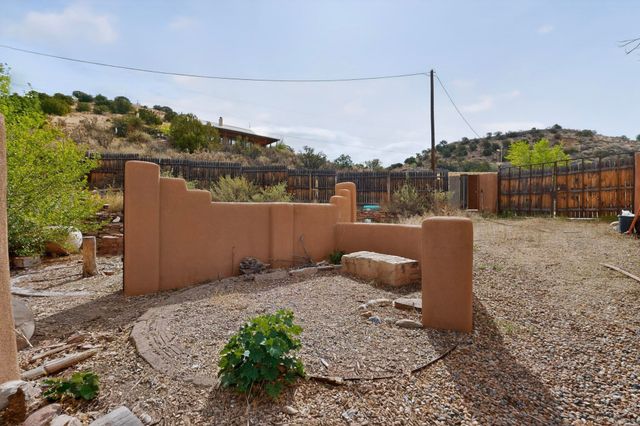 2882 NM 14, Cerrillos, NM 87010