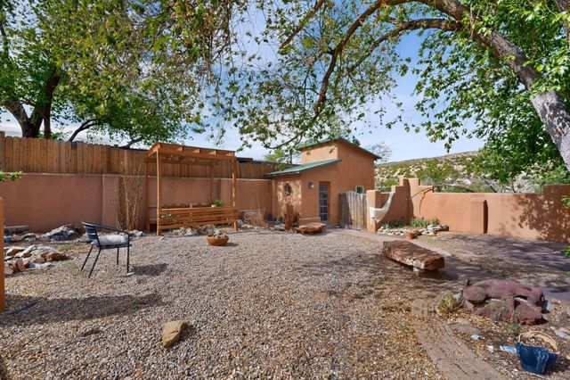 2882 NM 14, Cerrillos, NM 87010