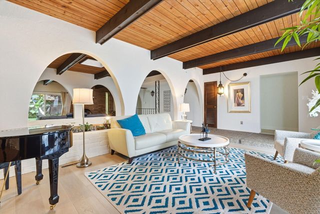 5101 N Pleasant Avenue, Fresno, CA 93711